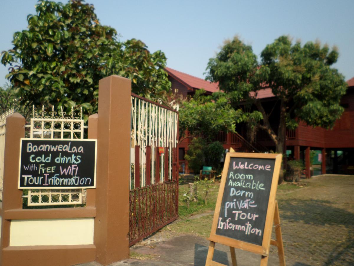 Baanwealaa Guesthouse (Adults Only) Chiang Mai Esterno foto