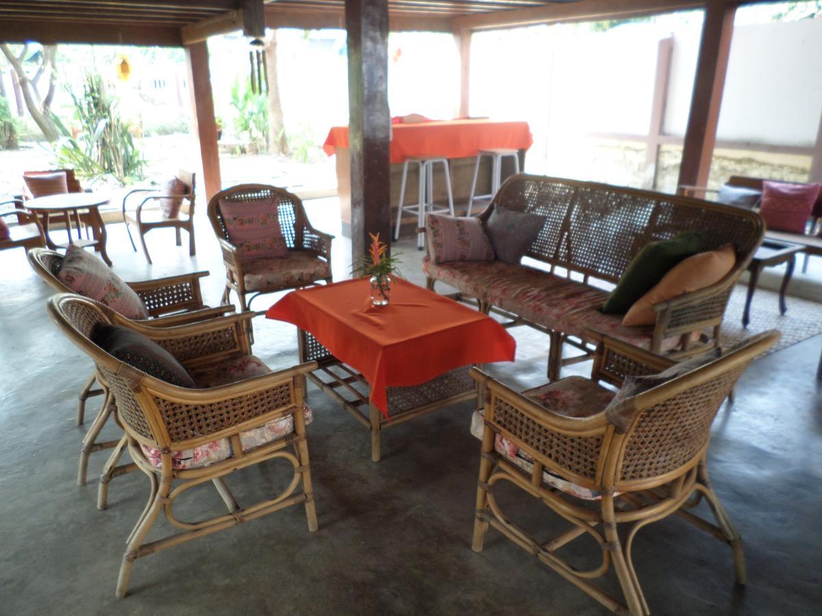 Baanwealaa Guesthouse (Adults Only) Chiang Mai Esterno foto